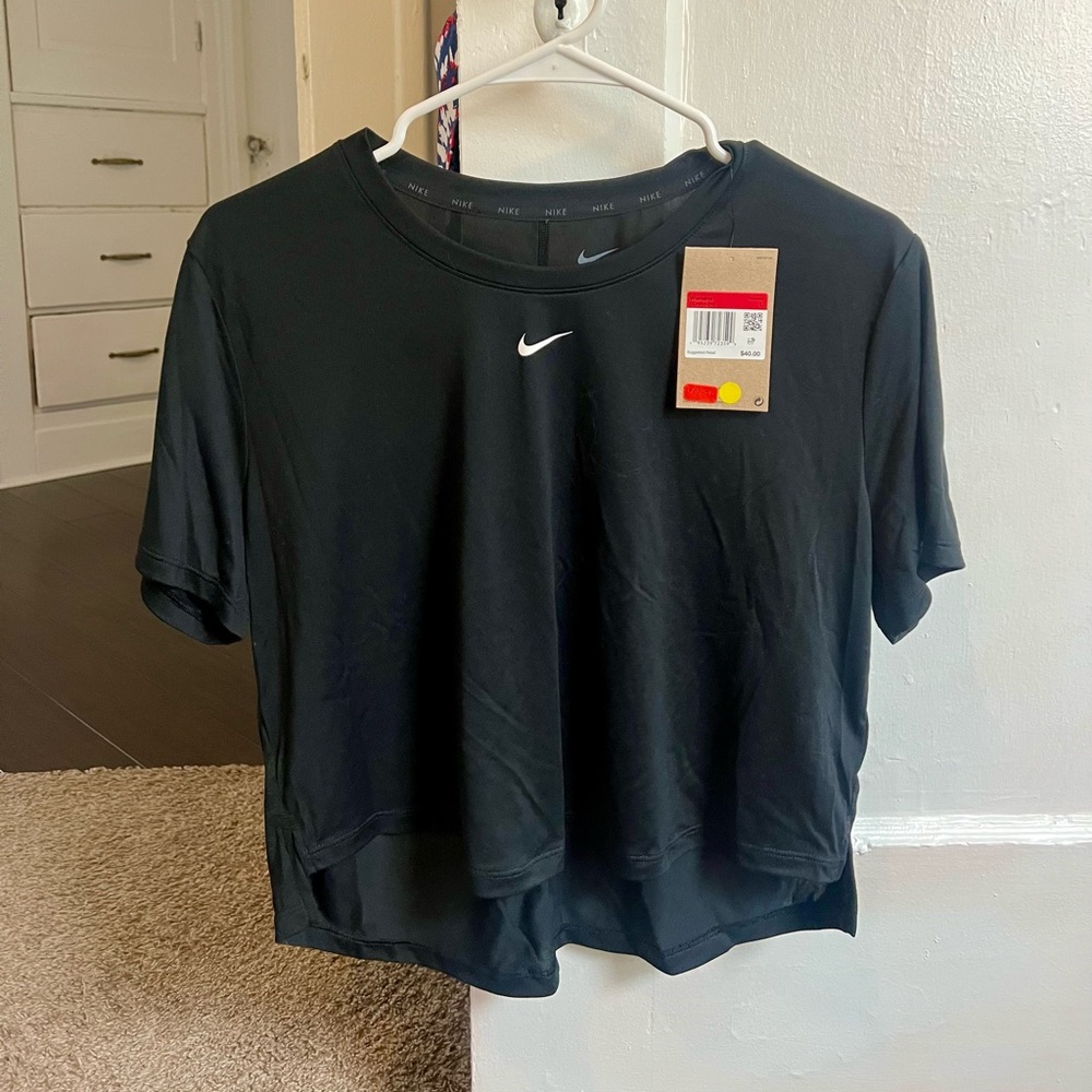Women’s Black Nike Cropped Athletic Shirt
